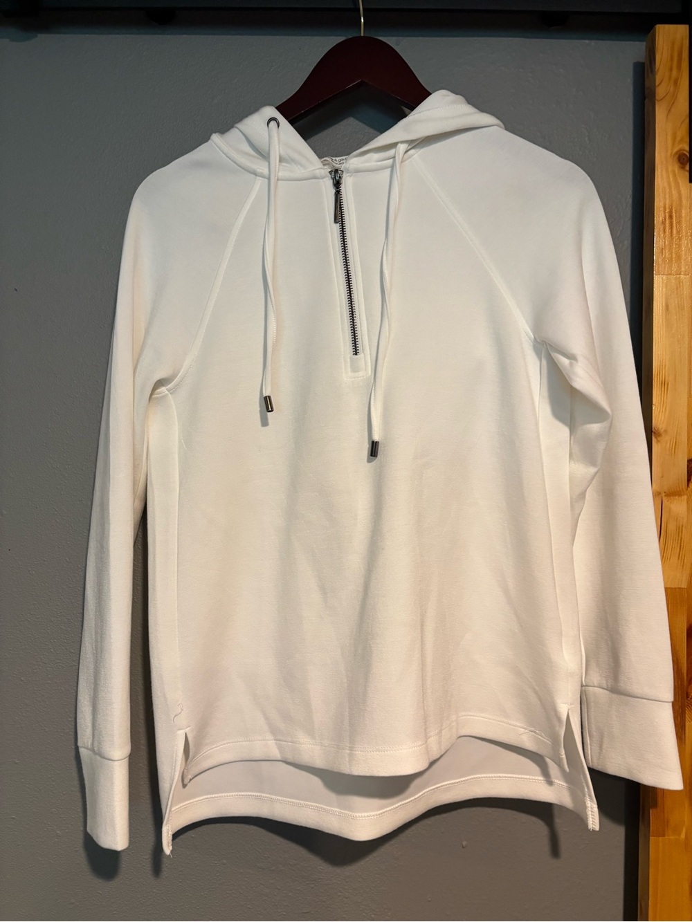 Cable & Gauge White Quarter-Zip Hooded Pullover